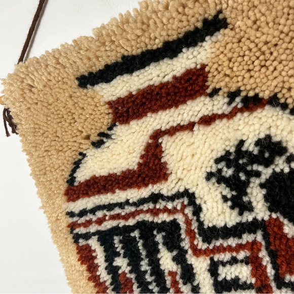 70s Handmade Southwest Pottery Latch Hook Wall Hanging - Picture 5 of 6